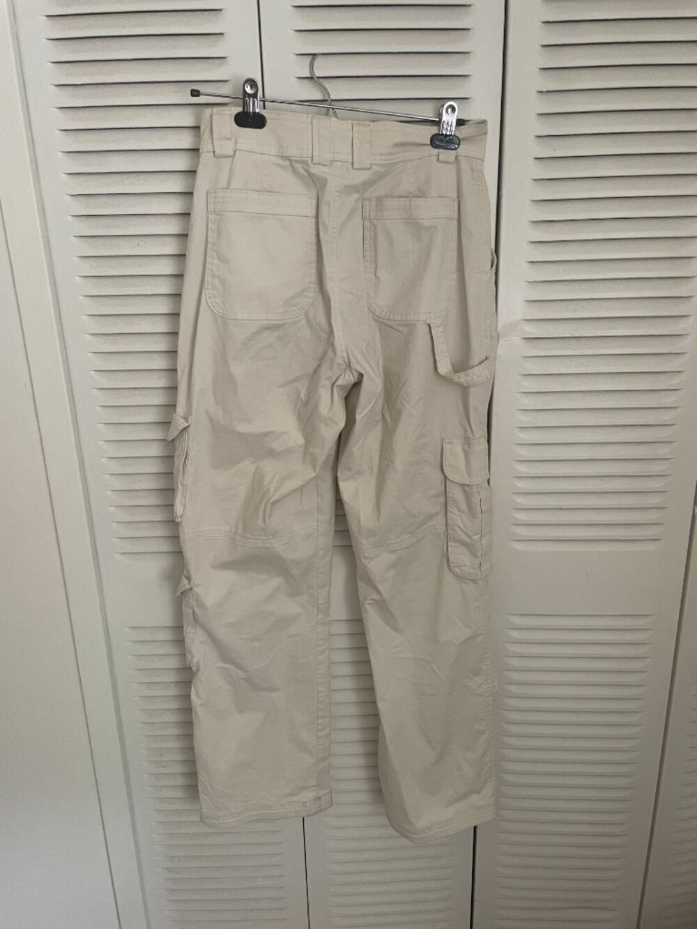 Abercrombie & Fitch Curve Love Relaxed Cargo Pant - Size 2/26, White/Cream - Picture 8 of 10